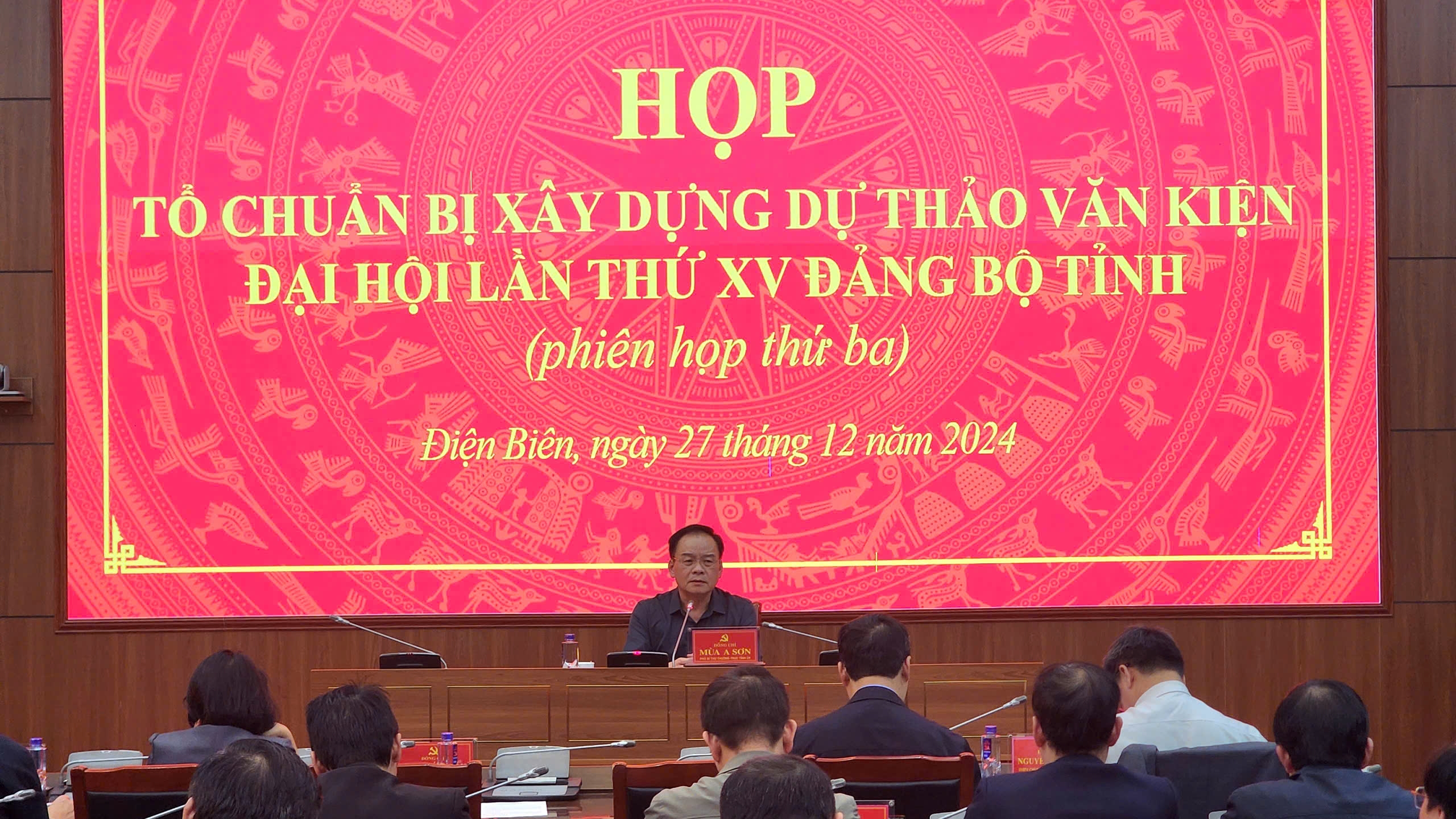 VPUB - Tổ chuẩn bị xây dựng dự thảo Văn kiện họp phiên thứ ba 